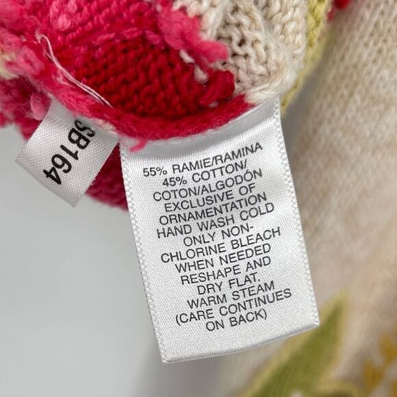 Hummingbird and Flower Button Down‎ Cardigan Sweater Button Front Floral Small - Picture 8 of 9